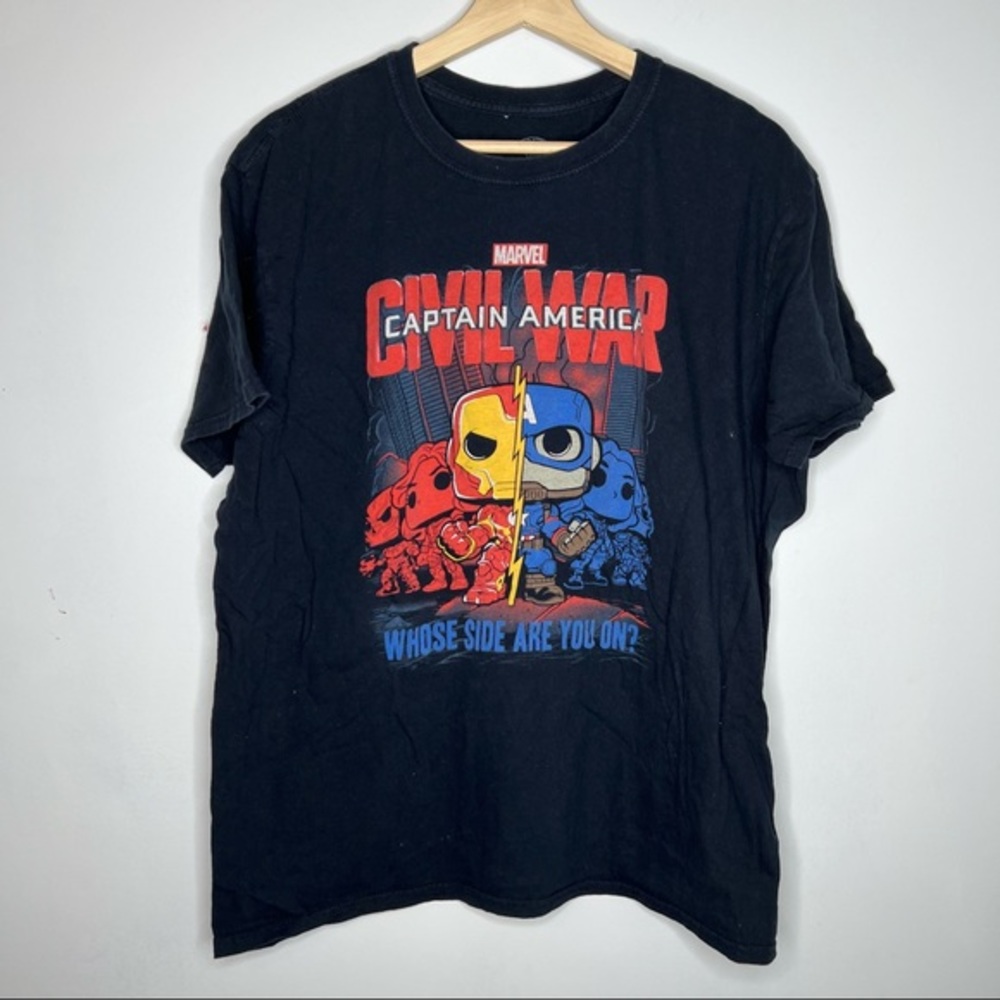 Funko Marvel Civil war captain america t-shirt‎ L